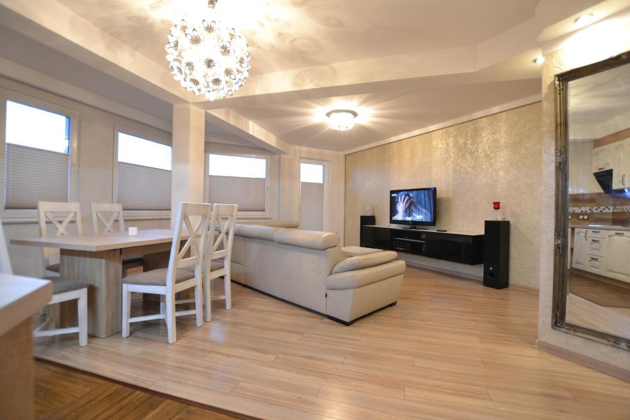 Darlowko Apartament Morski IV エクステリア 写真