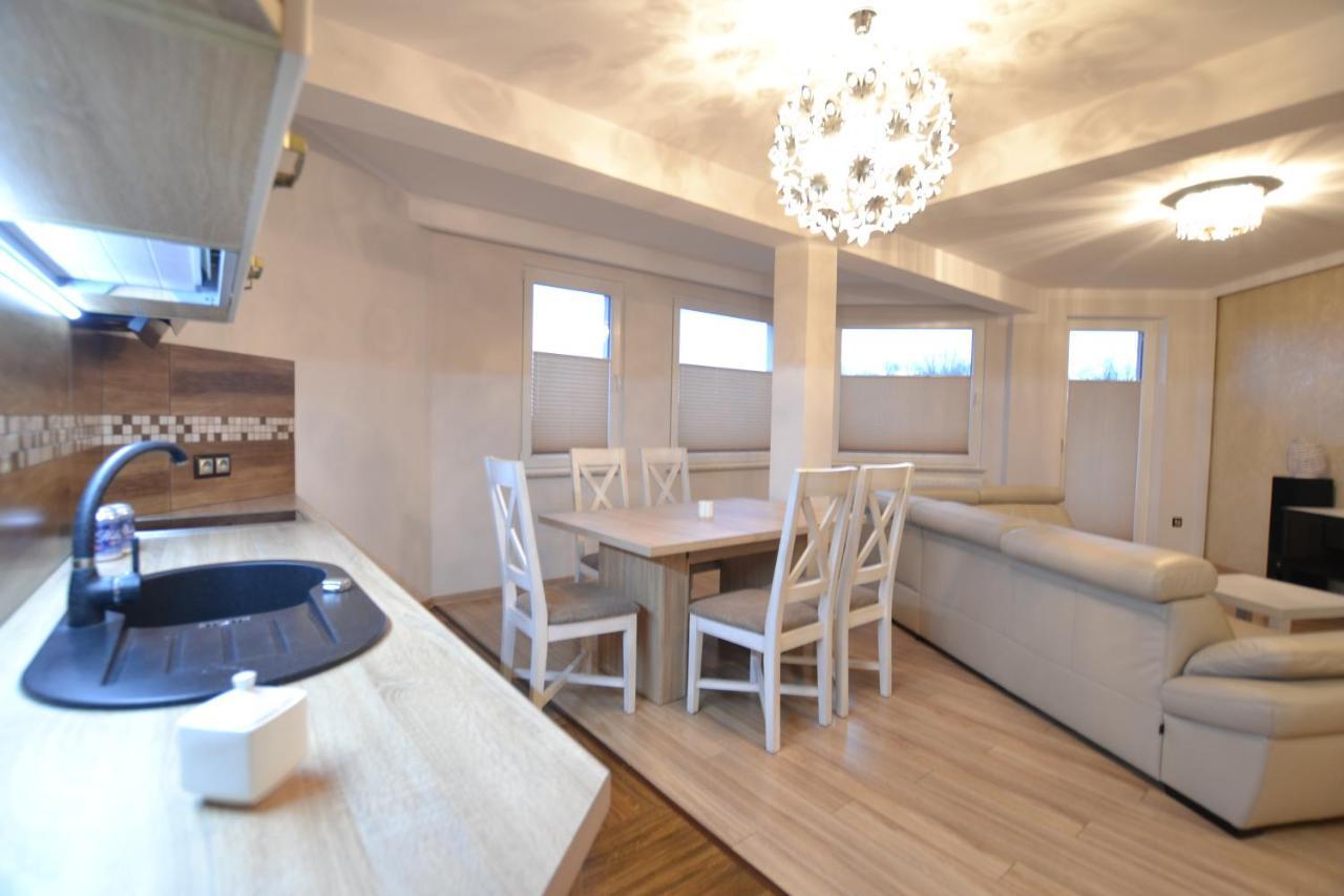 Darlowko Apartament Morski IV エクステリア 写真
